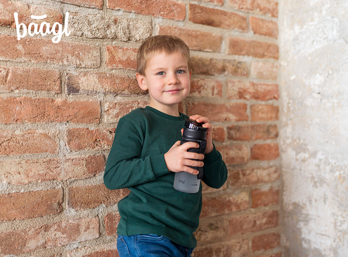 Tritanová fľaša na nápoje Gradient Vlk, 350 ml