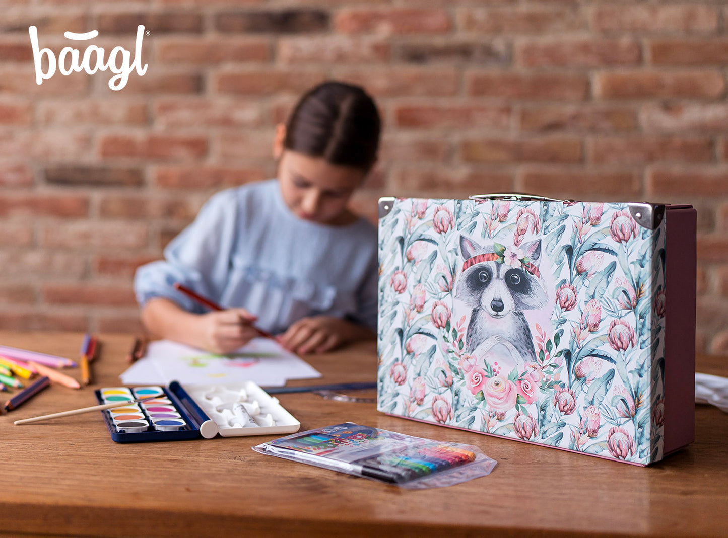 Skladací školský kufrík Mýval s kovaním