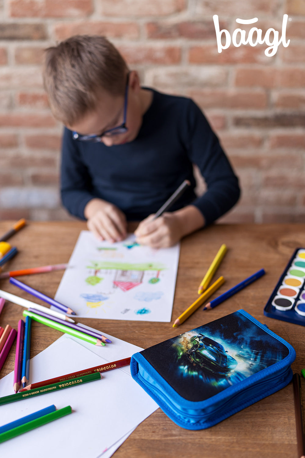 Školský peračník jednoposchodový Závodné auto