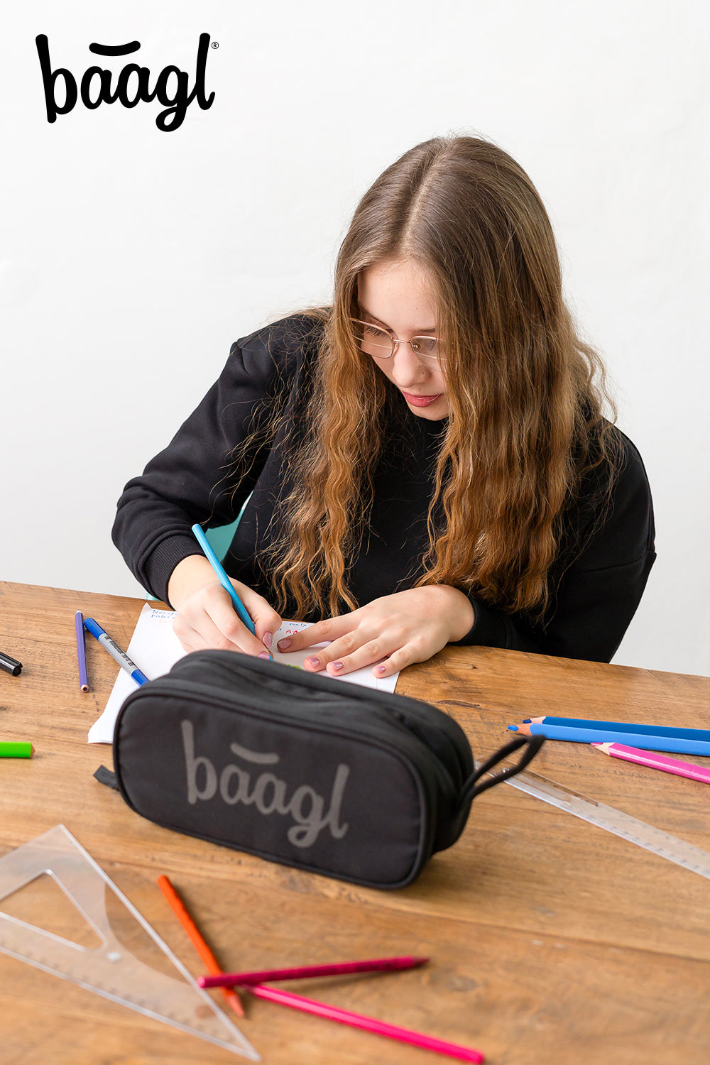 Študentský peračník etui Black