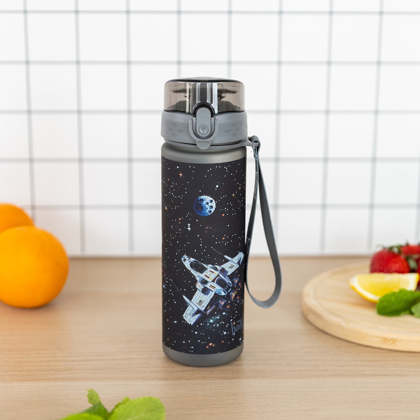 Tritanová fľaša na nápoje Pixel Space, 500 ml