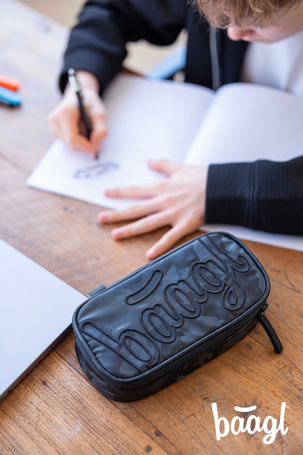 Školský peračník etui Onyx