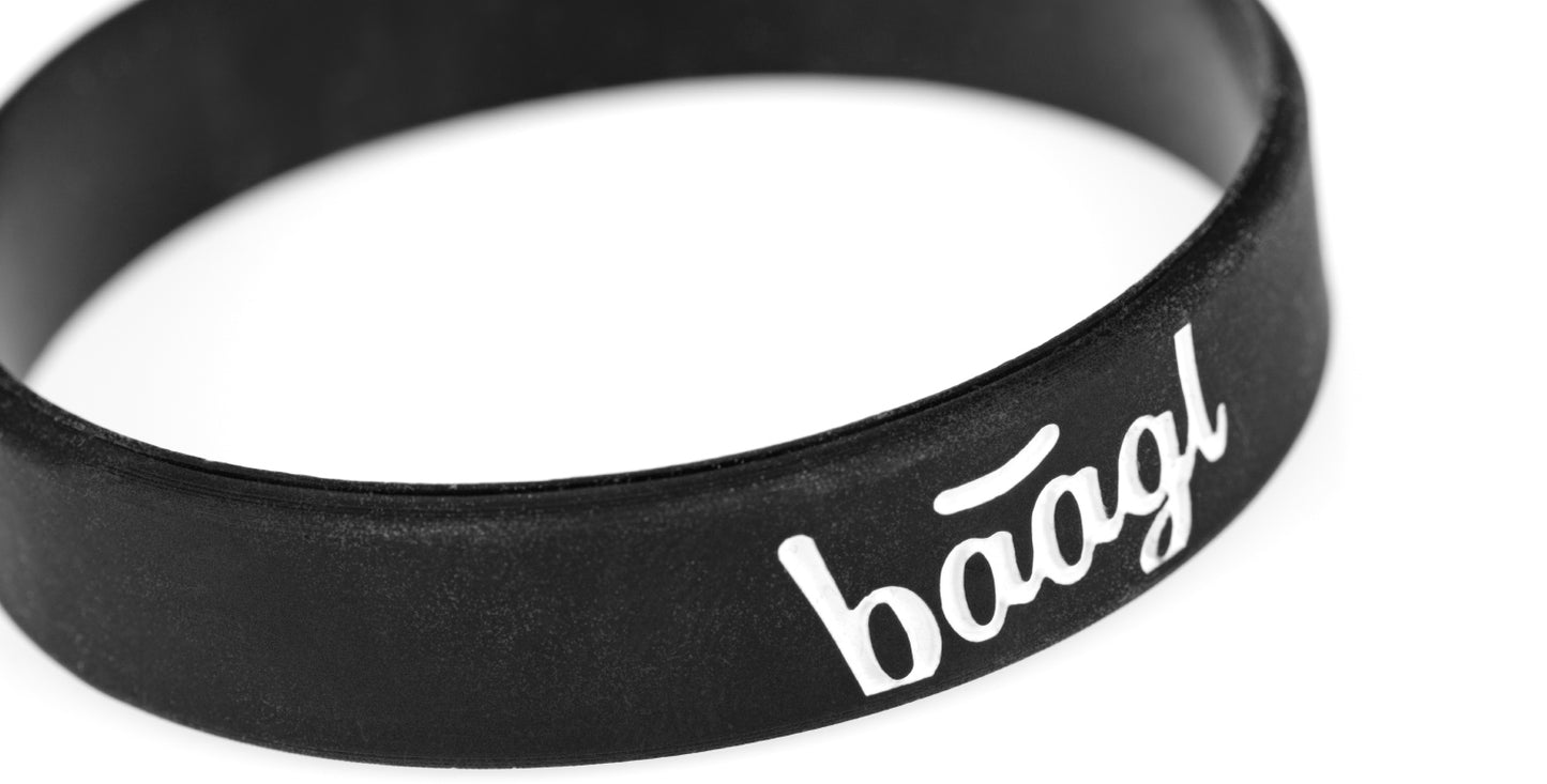 Svietiaci náramok Logo čierny